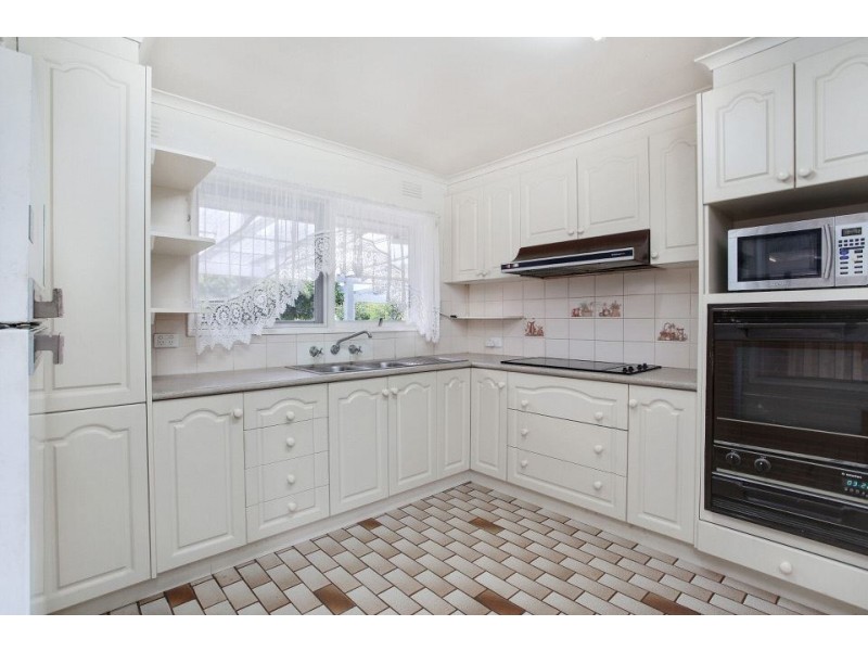 102 Wanda Street, Mulgrave VIC 3170