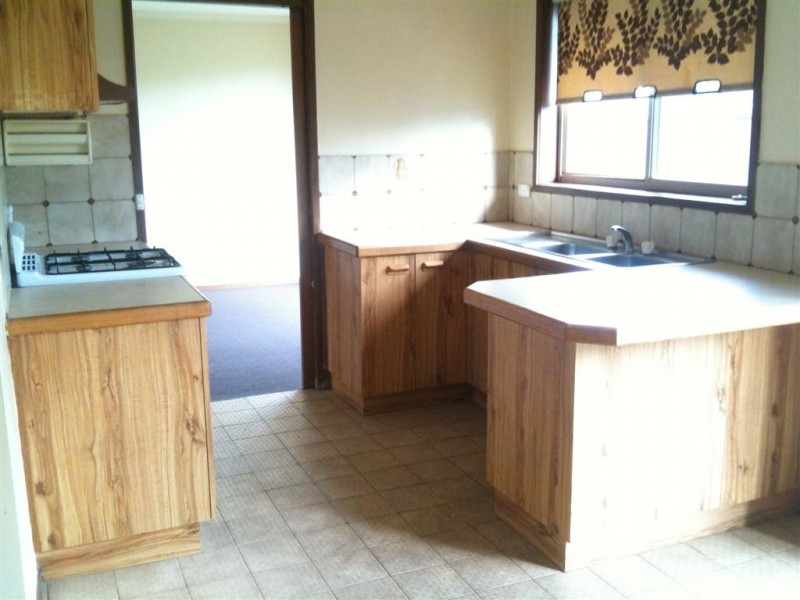 2/2 Cunningham Place, Oakleigh South VIC 3167