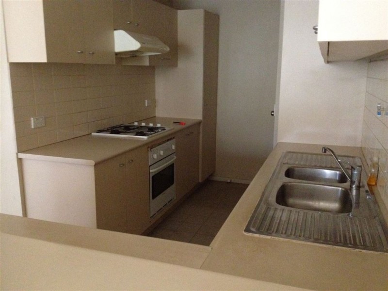 10/13-15 Dixon Street, Clayton VIC 3168