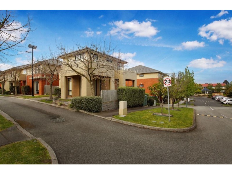 8 Shady Mews, Clayton VIC 3168