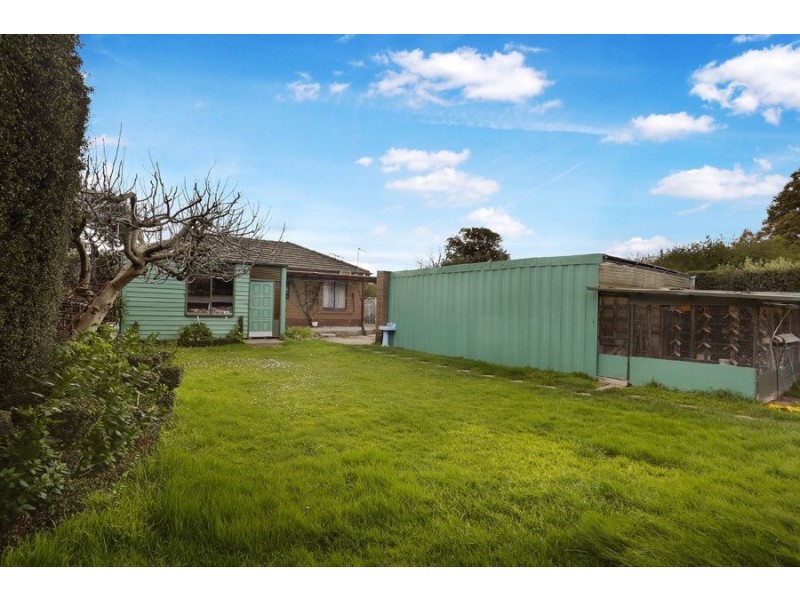 30 Dennis Street, Clayton VIC 3168