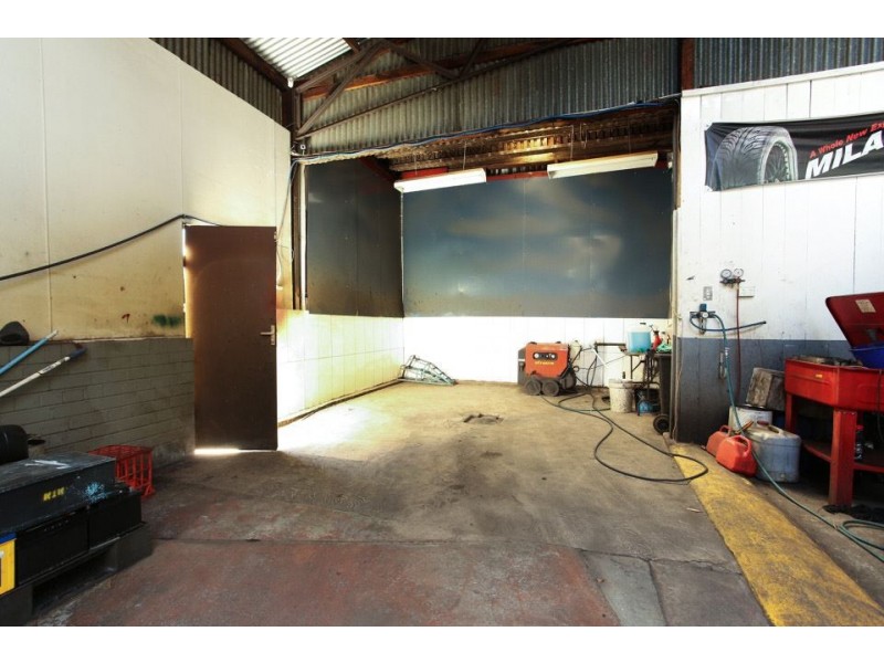 5 James Street, Clayton South VIC 3169