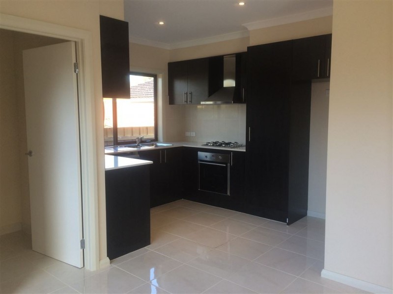 22C Flora Road, Clayton VIC 3168