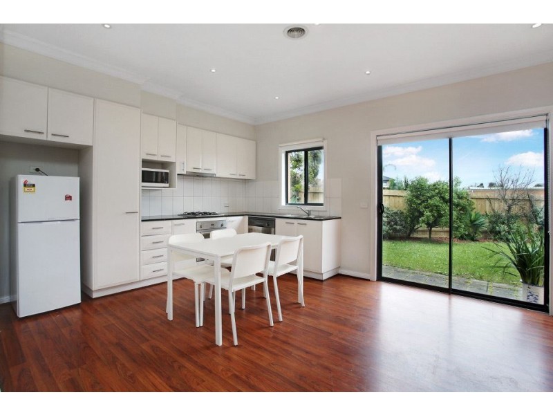 2/72 Gove Street, Springvale VIC 3171