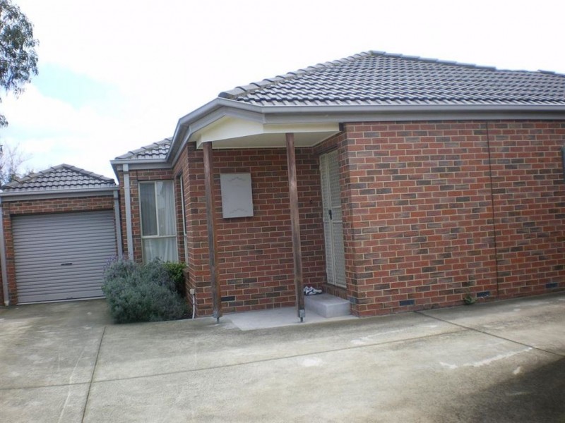 2/77 Kionga Street, Clayton VIC 3168