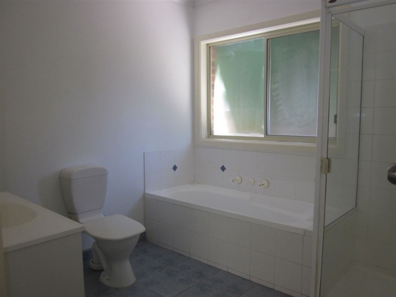2/77 Kionga Street, Clayton VIC 3168