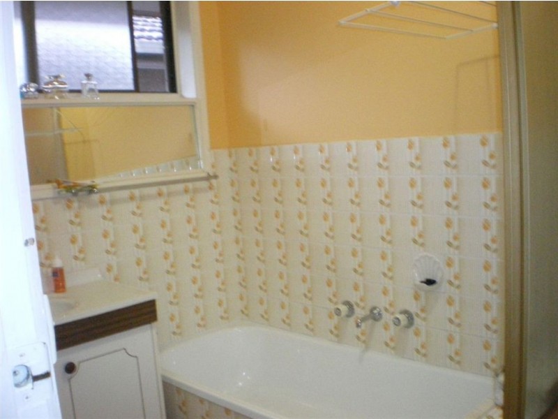 2/27 Panorama  Street, Clayton VIC 3168