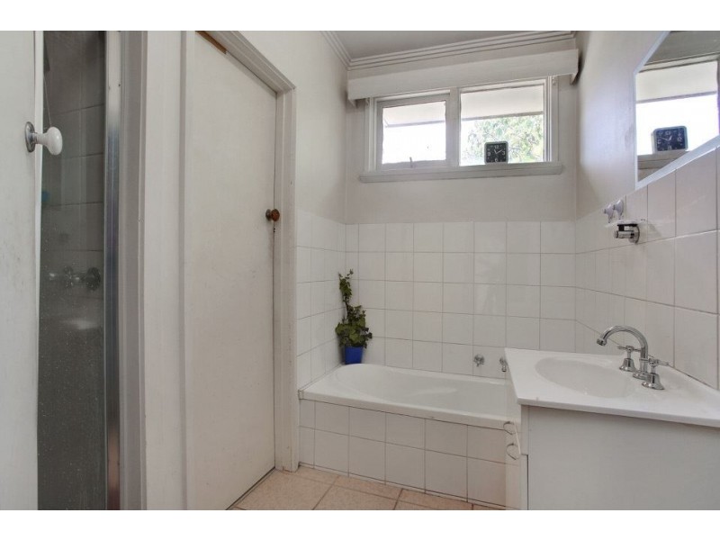 1499 Centre Road, Clayton VIC 3168