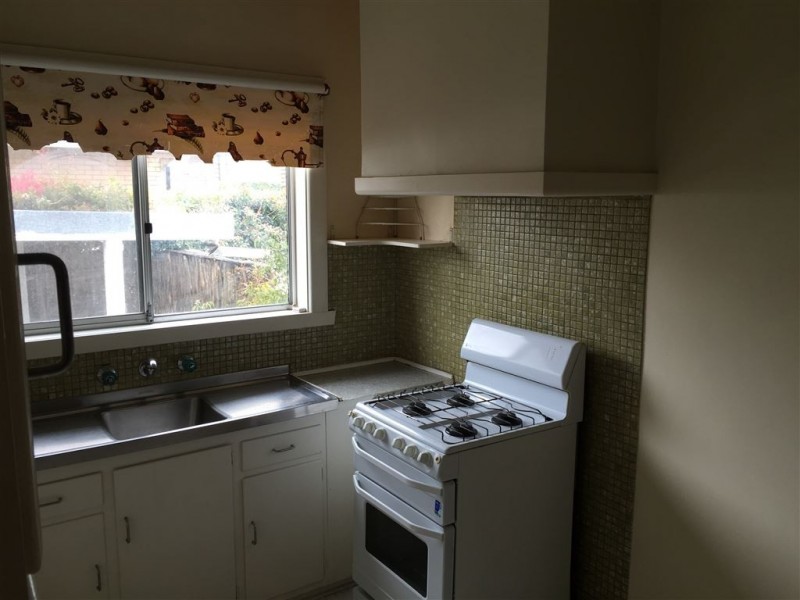 10 Beswick Street, Clayton South VIC 3169