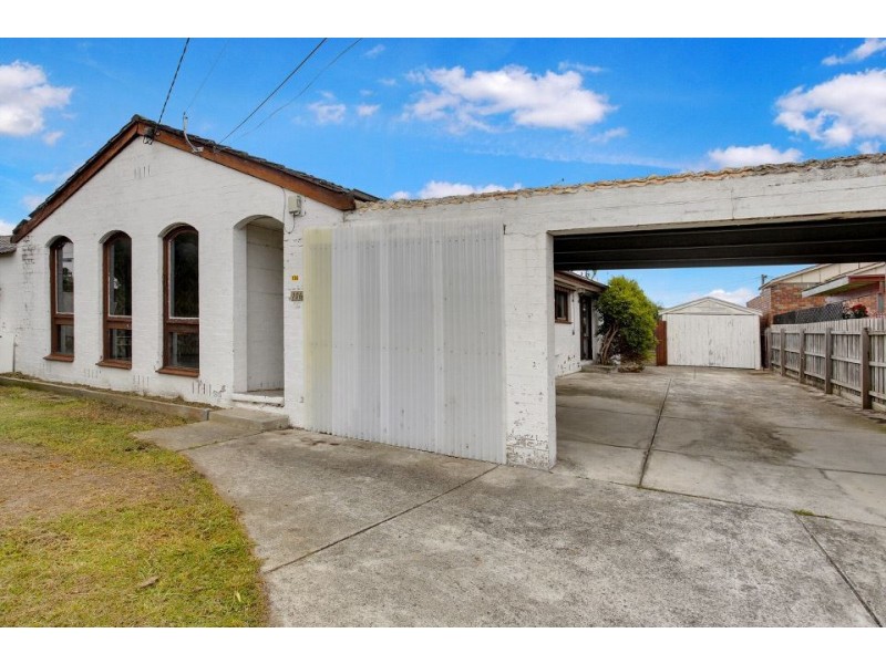 106 Kingsclere Avenue, Keysborough VIC 3173