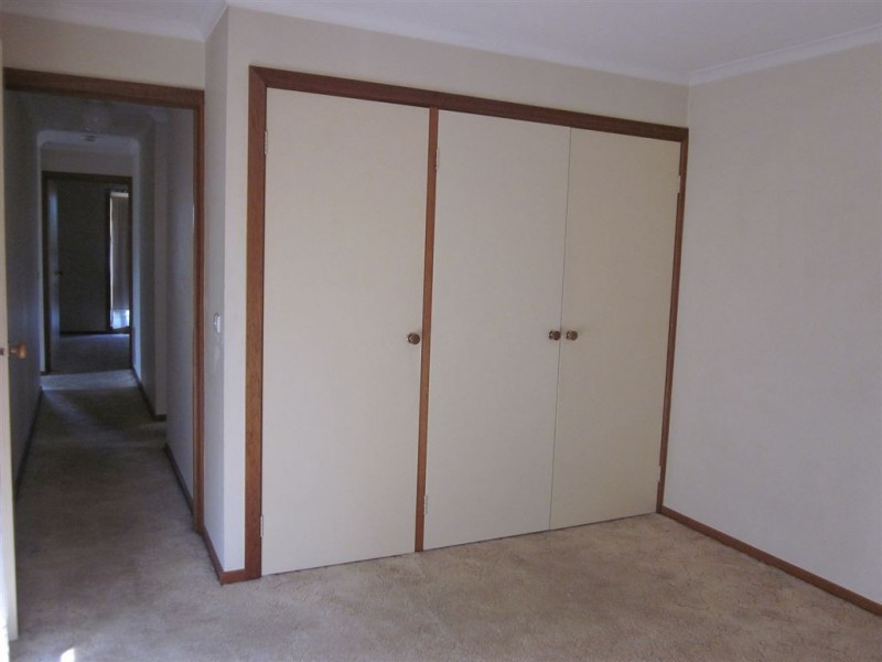 2/207 Carinish Road, Clayton VIC 3168