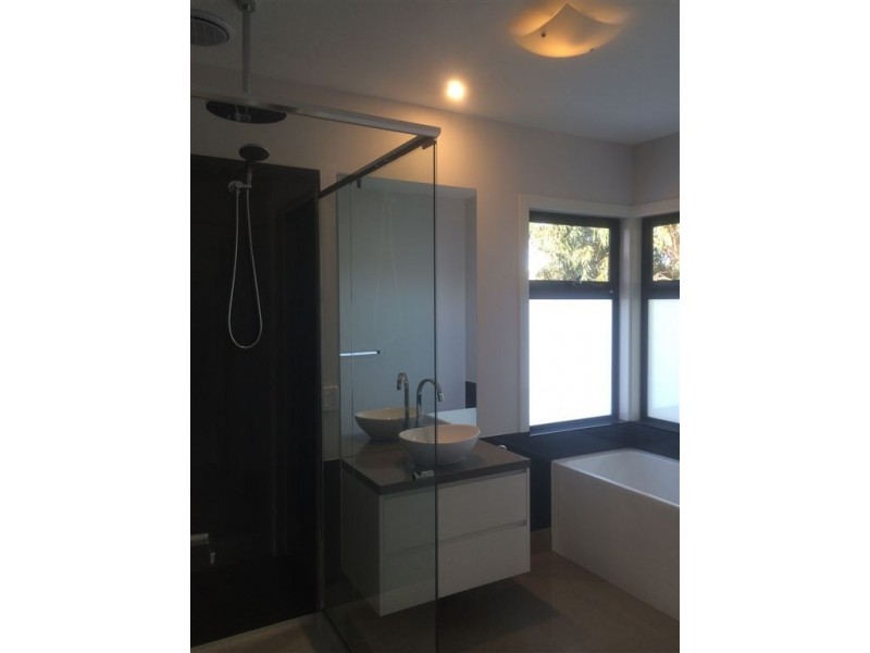 2/40 Thompson Street, Clayton VIC 3168