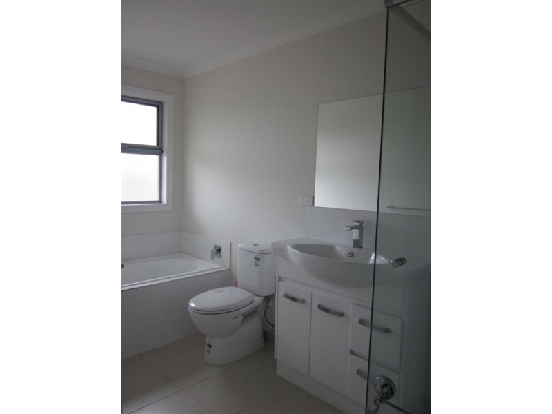 2/9 Knox Street, Noble Park VIC 3174