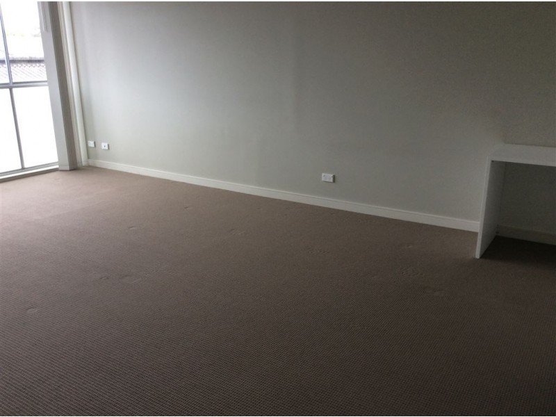 2/41 Railway Avenue, Oakleigh VIC 3166