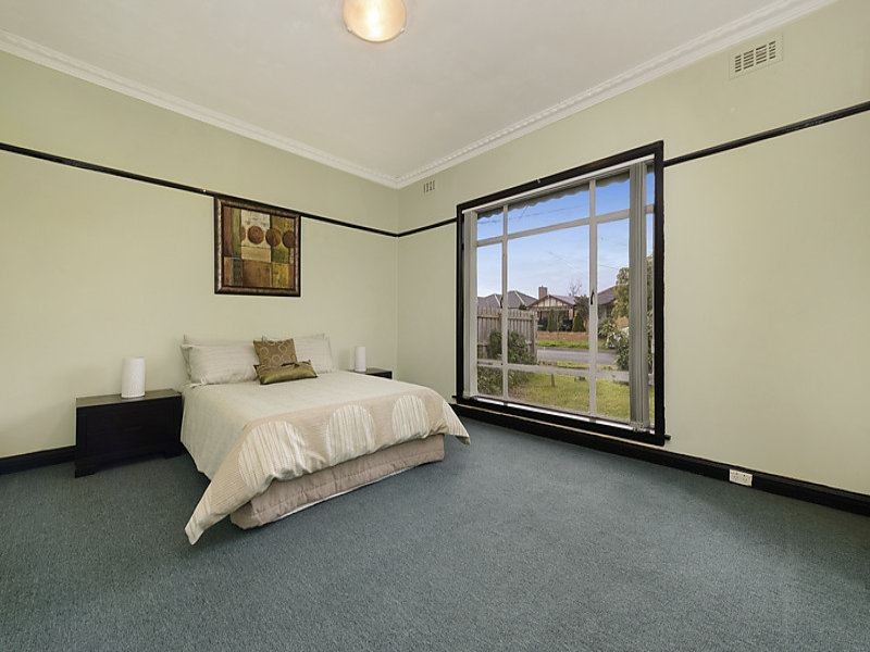 52 Barrani Street, Bentleigh East VIC 3165