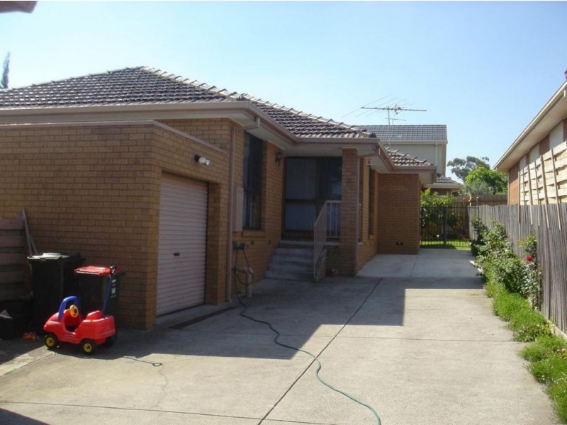 2/1863 Dandenong Road, Oakleigh VIC 3166