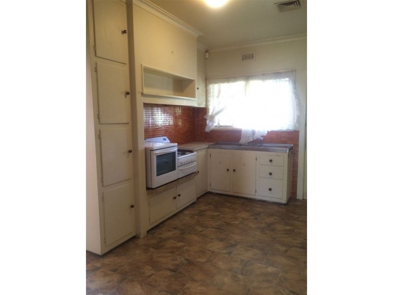 1 Whitburn Street, Clayton VIC 3168