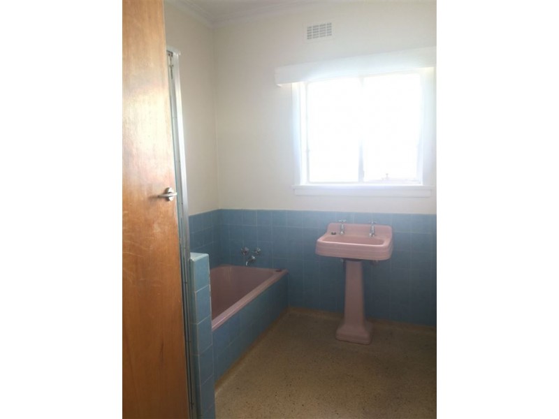 1 Whitburn Street, Clayton VIC 3168