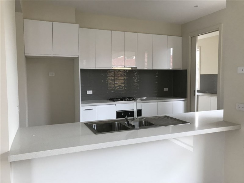 1A Rosa Avenue, Springvale VIC 3171