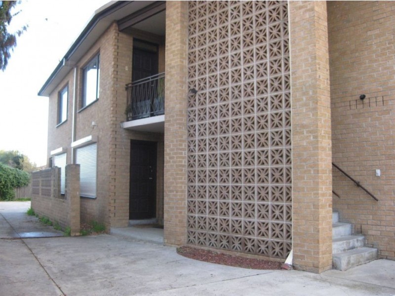 3/490 Haugthon Road, Clayton VIC 3168