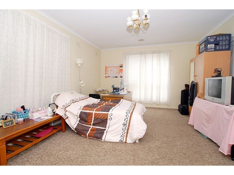 13 Murdo Road, Clayton VIC 3168