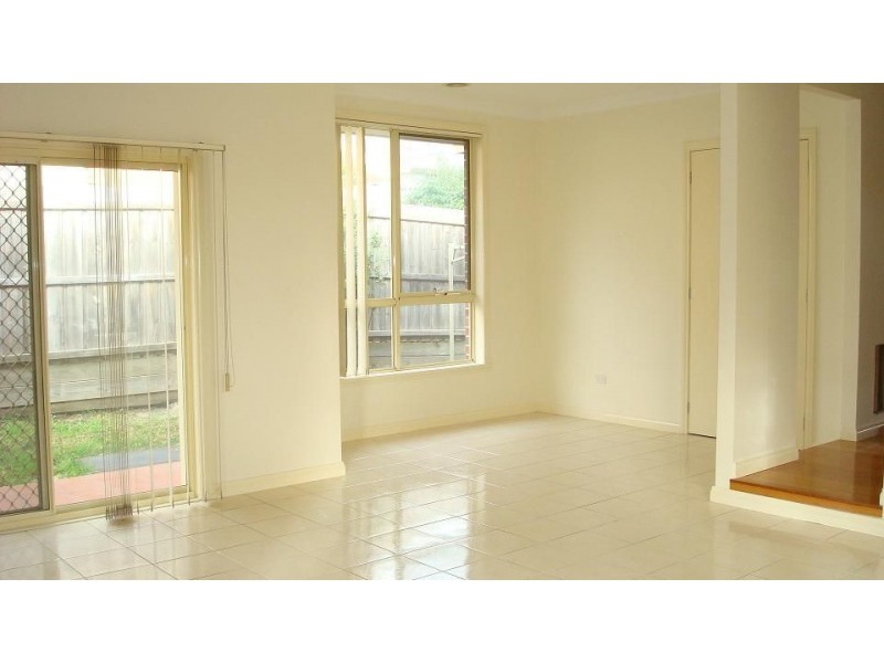 2/638 Warrigal Road, Oakleigh South VIC 3167