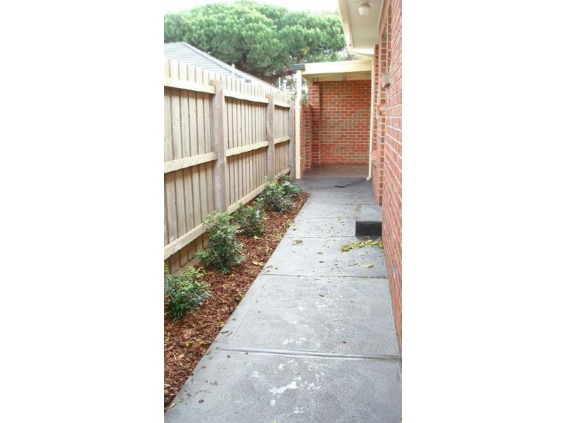 2/638 Warrigal Road, Oakleigh South VIC 3167