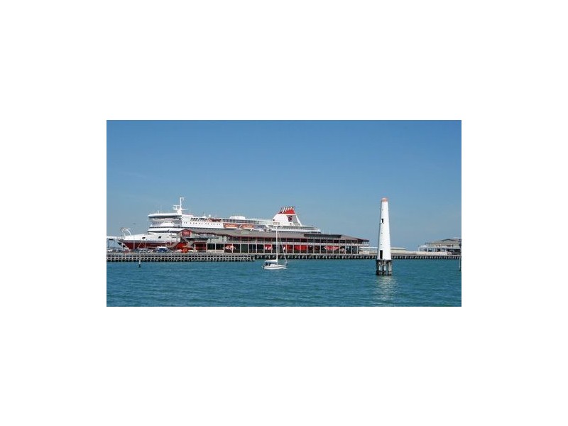 - Pier Street, Port Melbourne VIC 3207