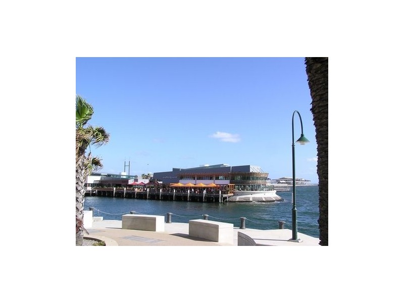 - Pier Street, Port Melbourne VIC 3207