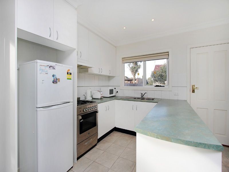 2/29 Murdo Road, Clayton VIC 3168
