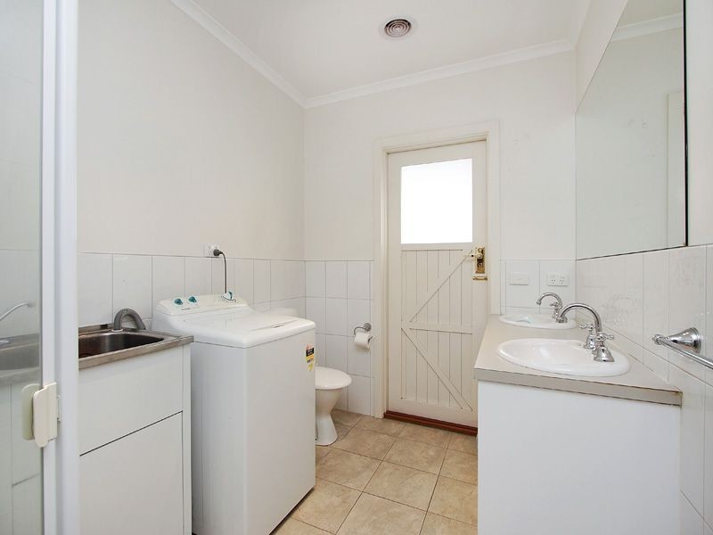 2/29 Murdo Road, Clayton VIC 3168