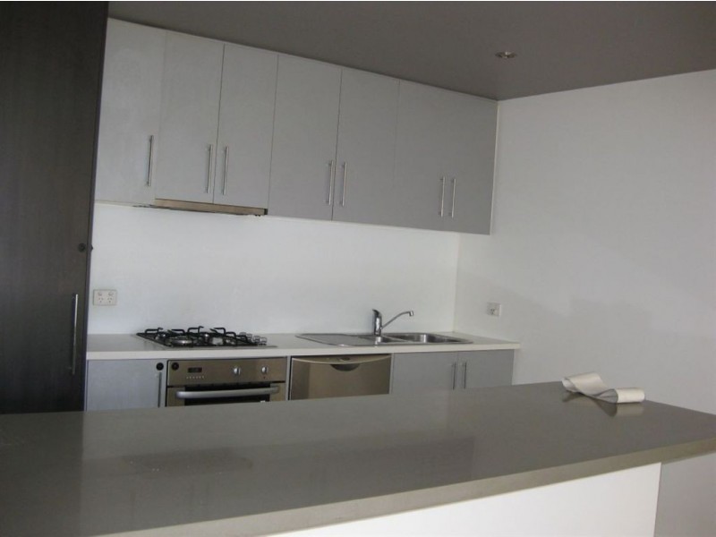 9 Evergreen Boulevard, Clayton South VIC 3169