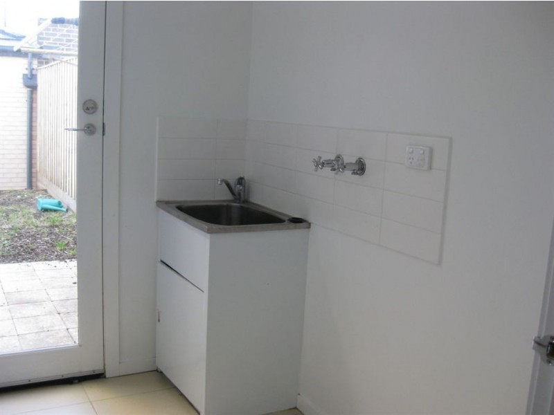 9 Evergreen Boulevard, Clayton South VIC 3169