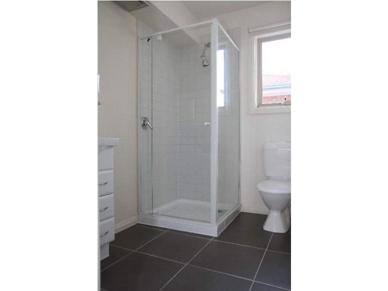 21/2 Irwin Street, Clayton VIC 3168