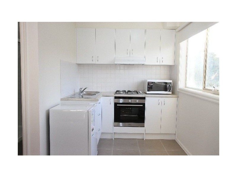 10 & 2/2 Irwin Street, Clayton VIC 3168