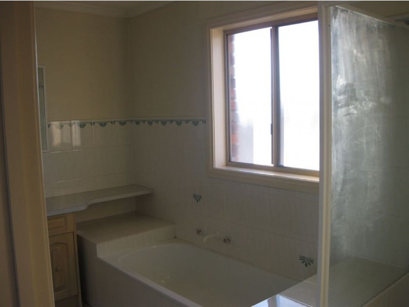 2/65 Kanooka Grove, Clayton VIC 3168