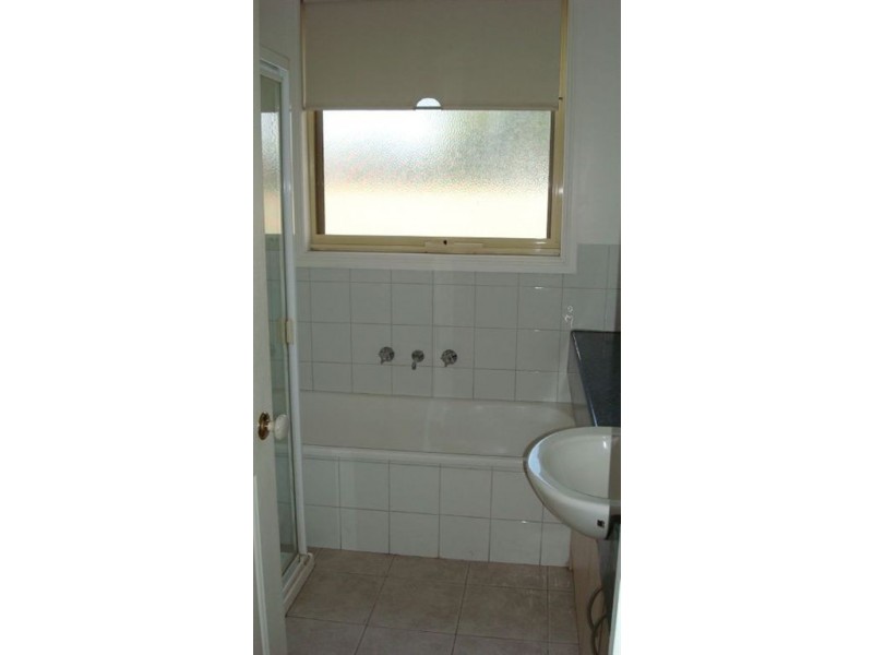 1/322 Haughton Road, Clayton VIC 3168