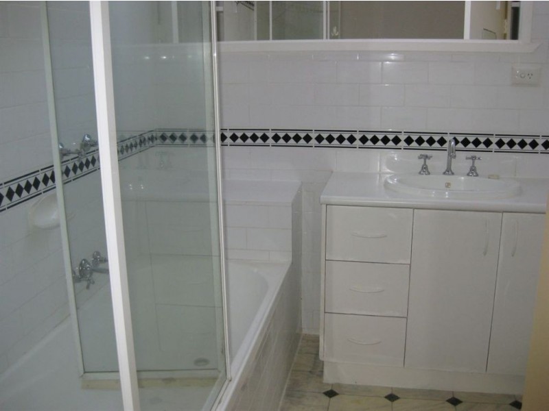 2/124 Wellington Road, Clayton VIC 3168