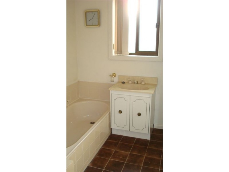 47 Rayhur Street, Clayton South VIC 3169