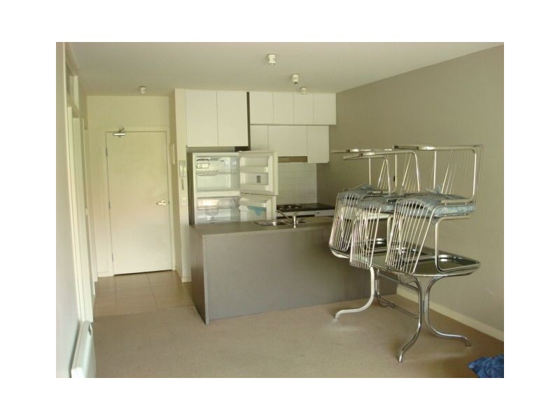 1/1 Greenfield Drive, Clayton VIC 3168