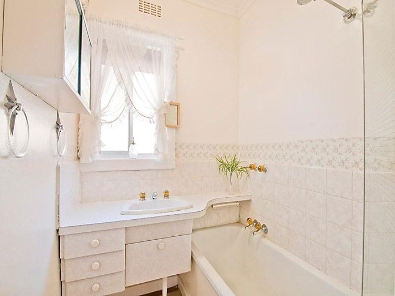 29 Harlington Street, Clayton VIC 3168