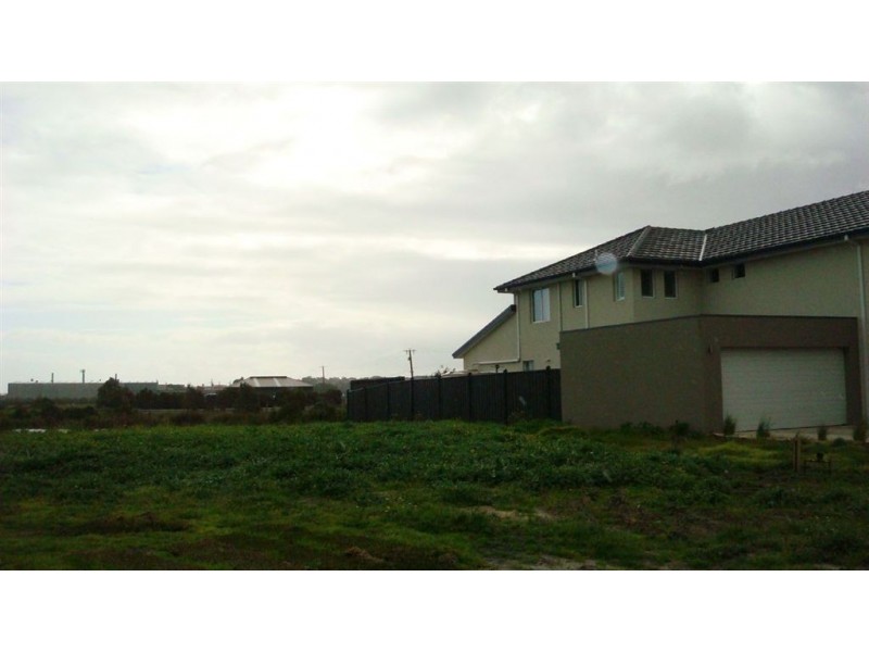 11 Barmah Place, Waterways VIC 3195