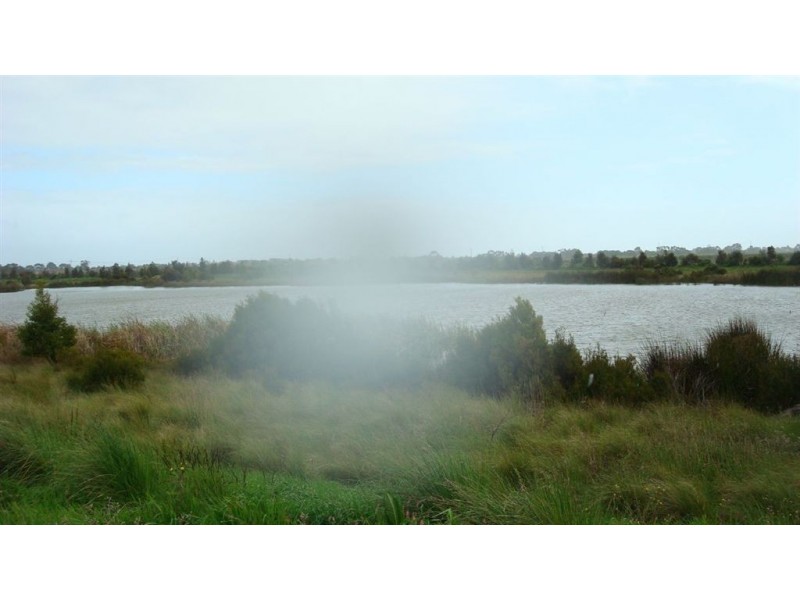 11 Barmah Place, Waterways VIC 3195