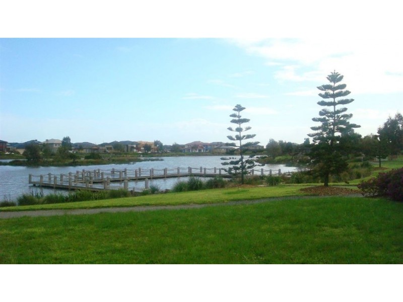11 Barmah Place, Waterways VIC 3195