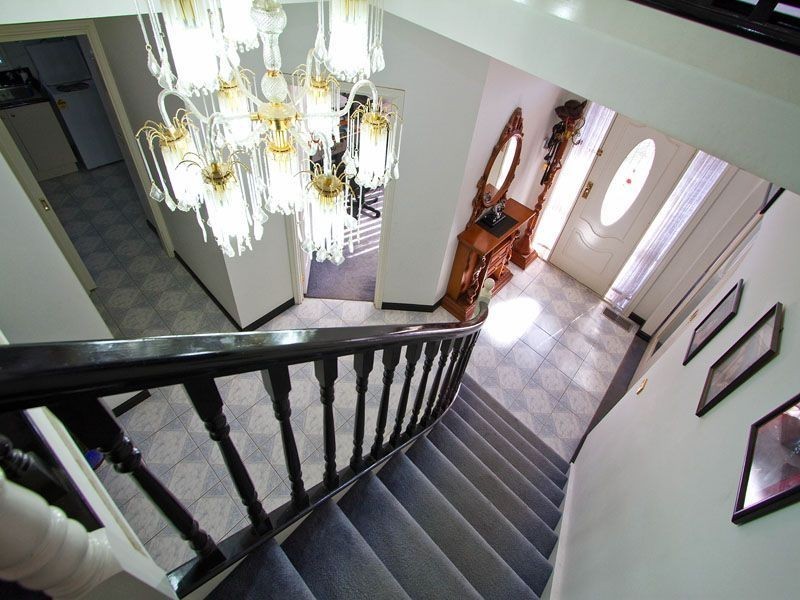 8 Blackwood Drive, Hampton Park VIC 3976