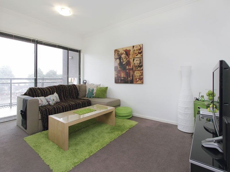 18/107 Neerim Road, Glen Huntly VIC 3163