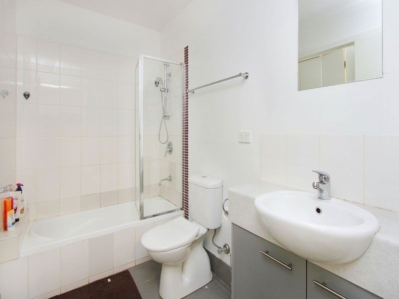 18/107 Neerim Road, Glen Huntly VIC 3163