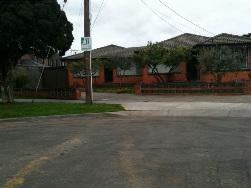 2/60 Oakes Avenue, Clayton South VIC 3169