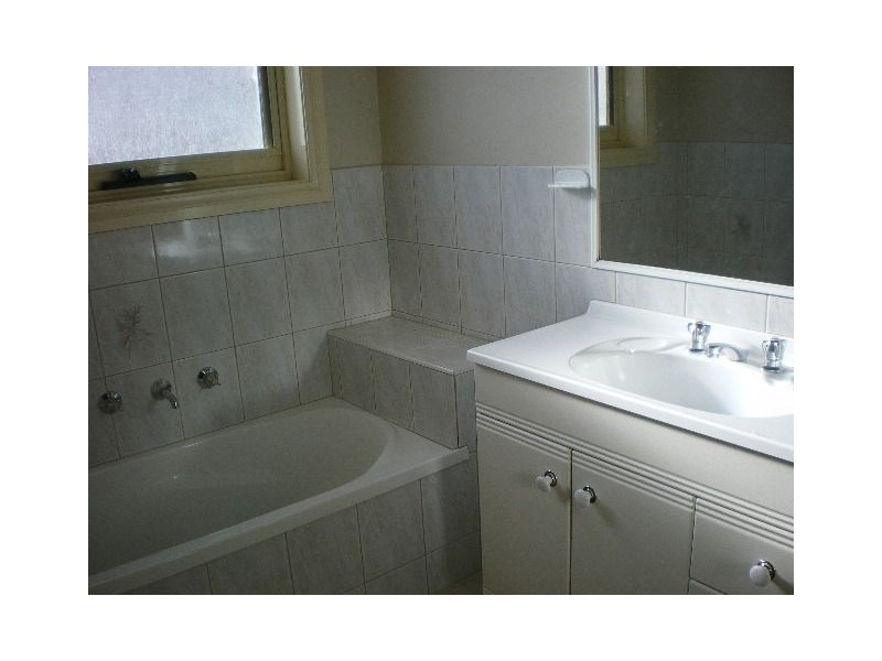 2/4 Allan Street, Noble Park VIC 3174