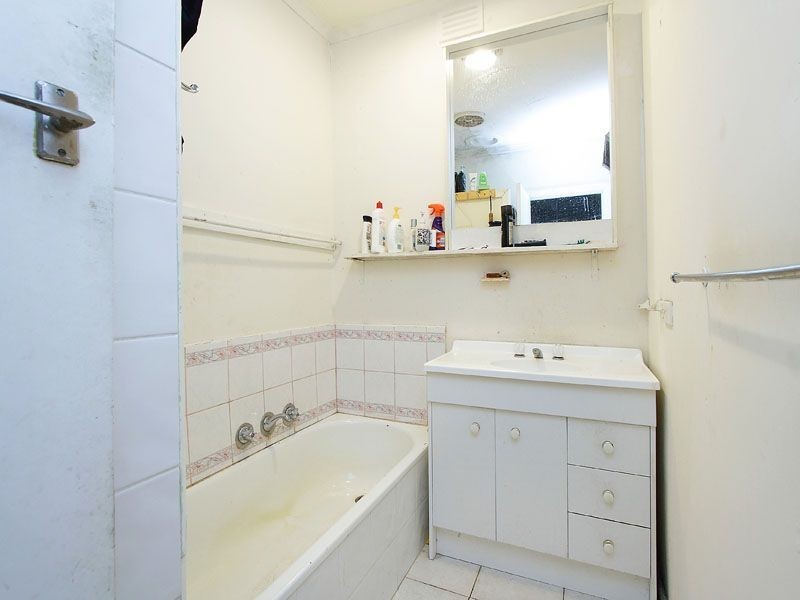 21 Dennis Street, Clayton VIC 3168